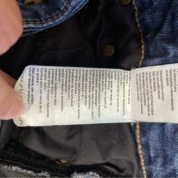 Mavi Jeans with Heart Patches - Picture 9 of 10